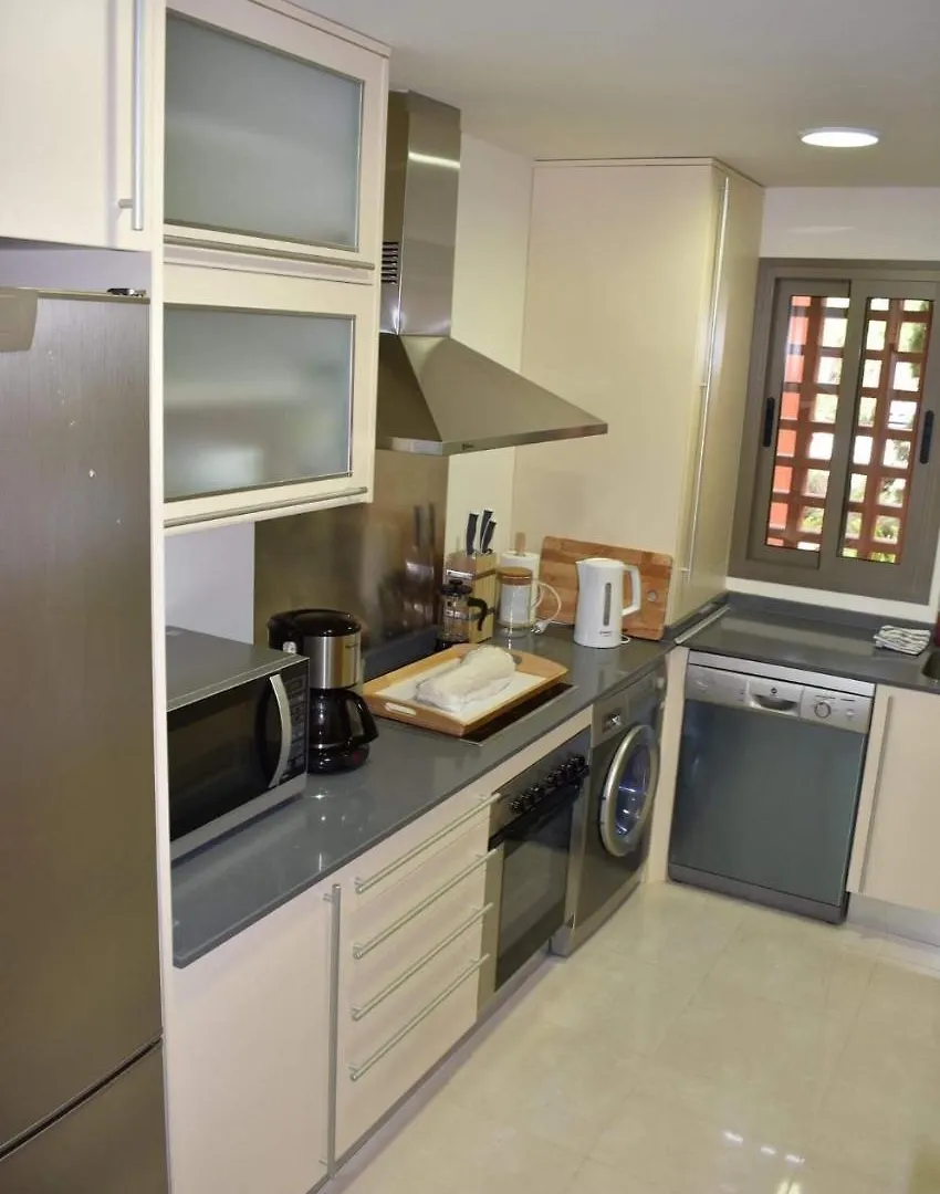 2256-Stunning Groundfloor In Luxury Complex! Apartment Estepona Spain